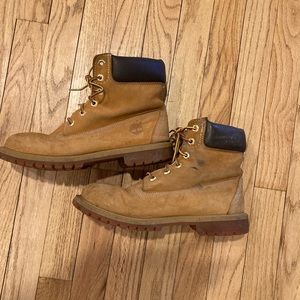 Timberland YOUTH 6-INCH PREMIUM WATERPROOF BOOTS, size 7